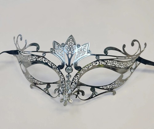 Silver filigree masquerade - silver,